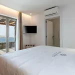 Vida Villa *