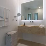 فيلة Vida *